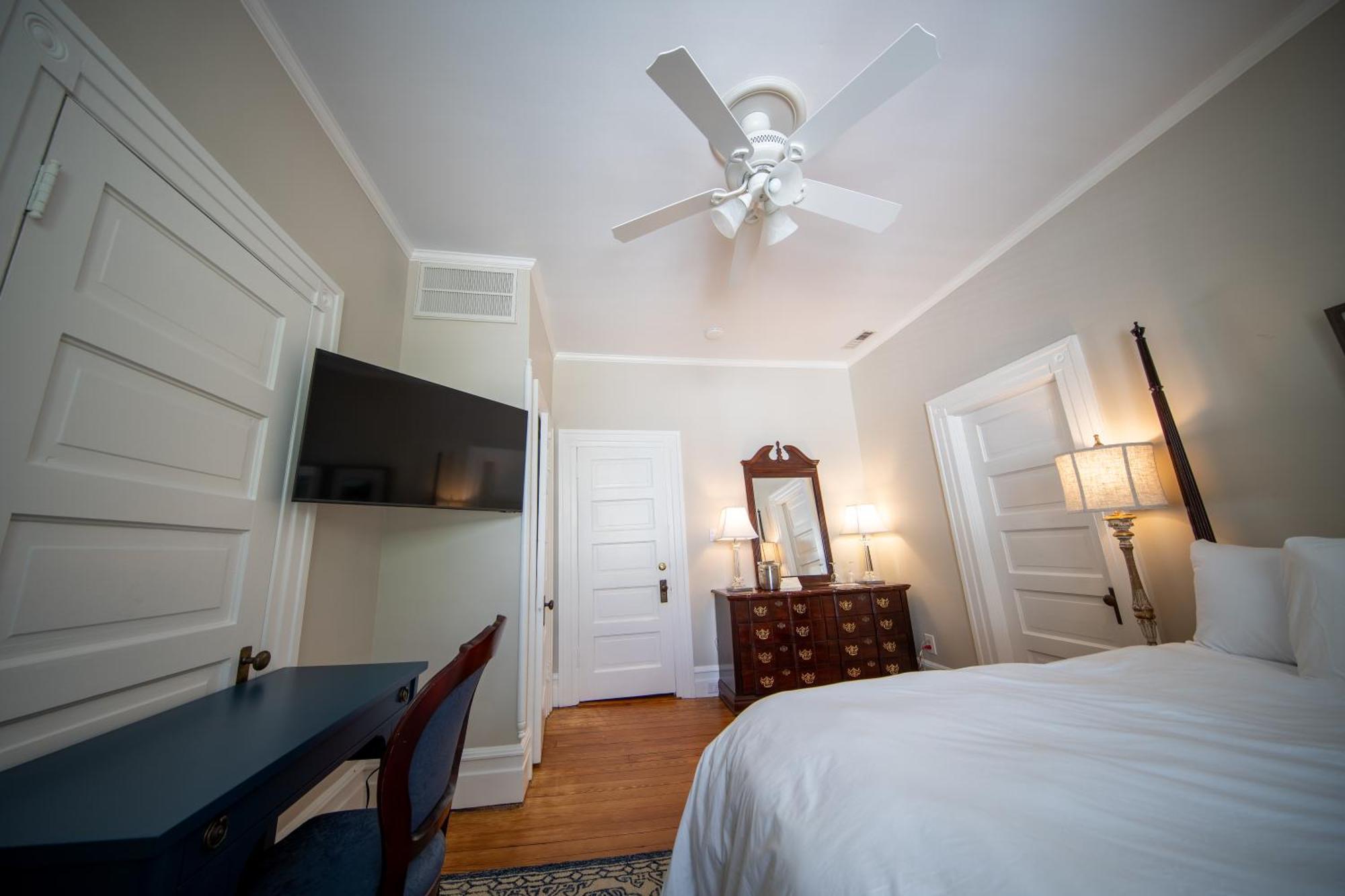 The Edenton Collection-Captain'S Quarters Inn Номер фото