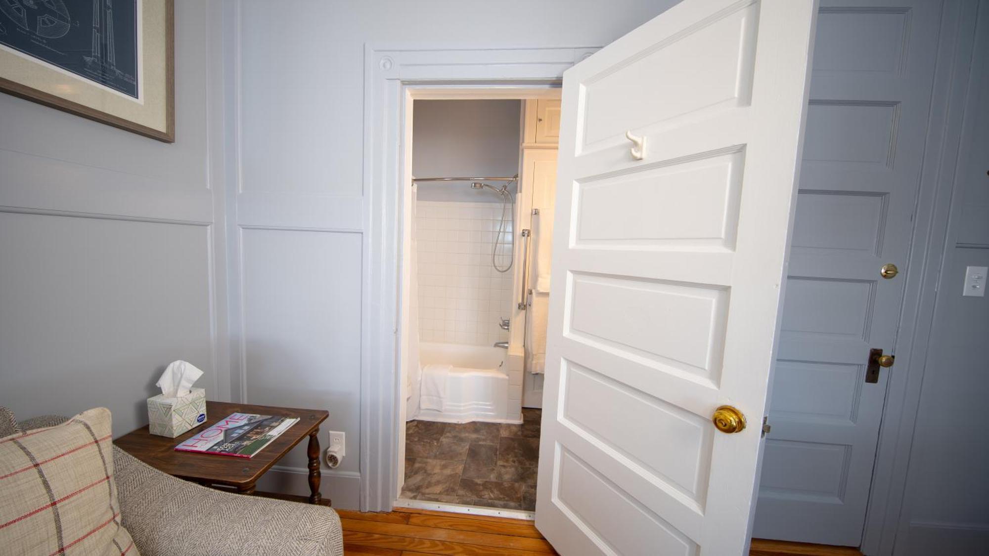 The Edenton Collection-Captain'S Quarters Inn Номер фото